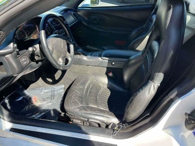 2004 Chevrolet Corvette Base