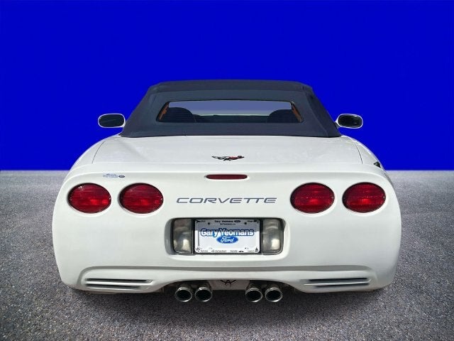2004 Chevrolet Corvette Base