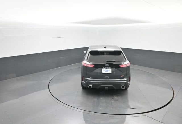 2021 Ford Edge ST