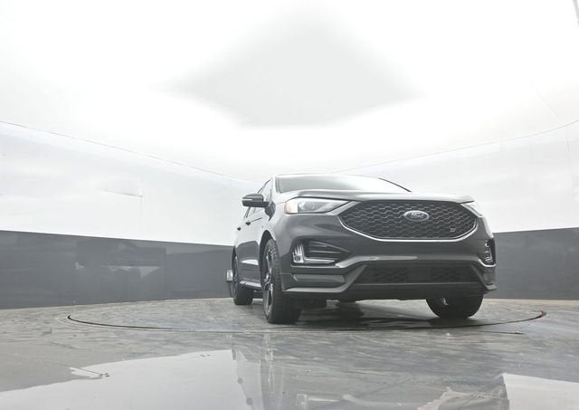2021 Ford Edge ST