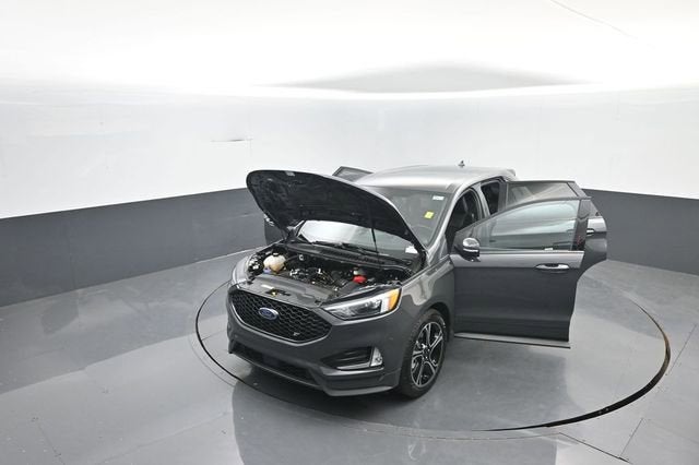 2021 Ford Edge ST