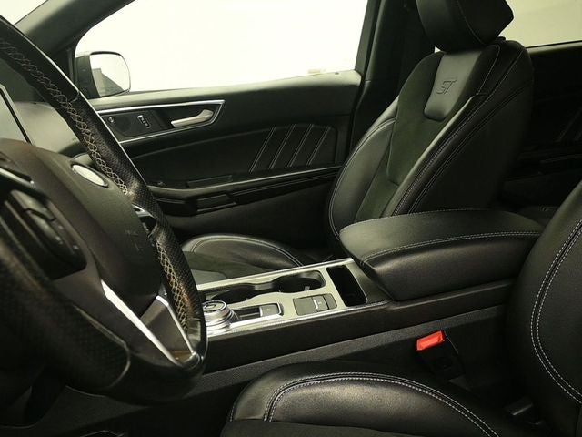 2021 Ford Edge ST
