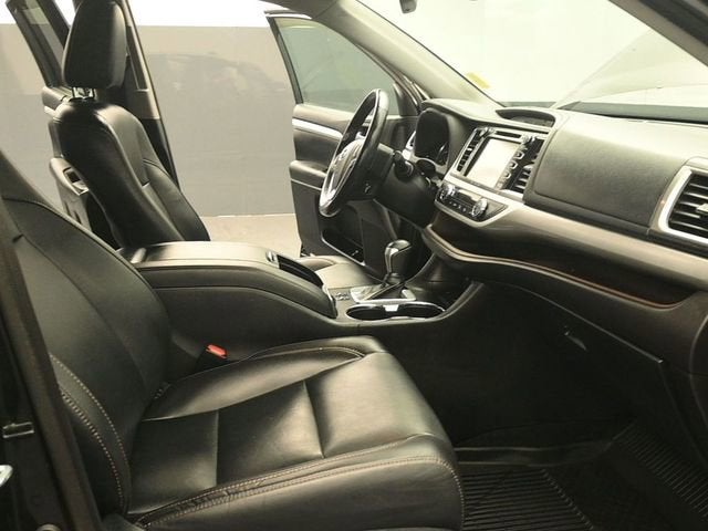 2019 Toyota Highlander Hybrid XLE