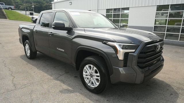 2026 Toyota Tundra 4WD SR5