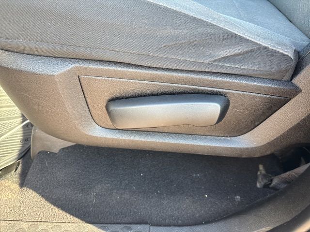 2021 RAM 1500 Classic Base