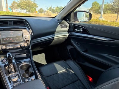 2023 Nissan Maxima Platinum