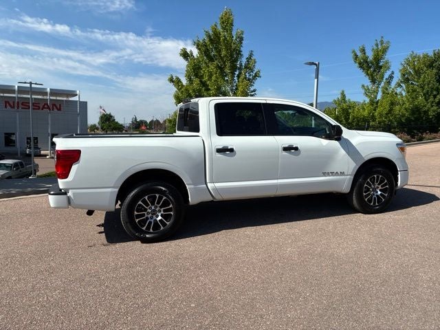 2024 Nissan Titan SV