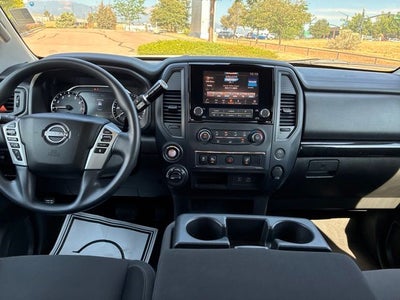 2024 Nissan Titan SV