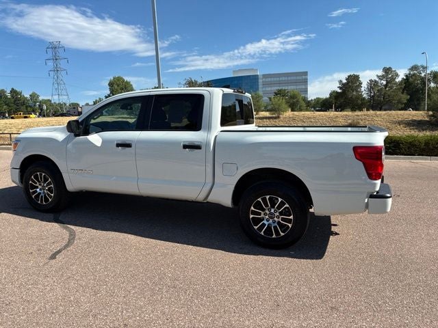 2024 Nissan Titan SV
