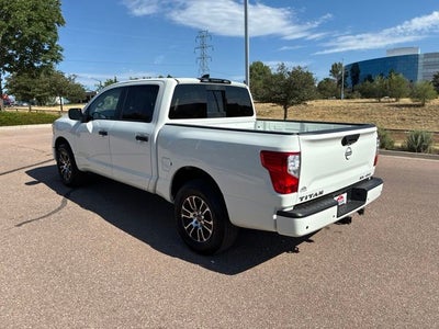 2024 Nissan Titan SV
