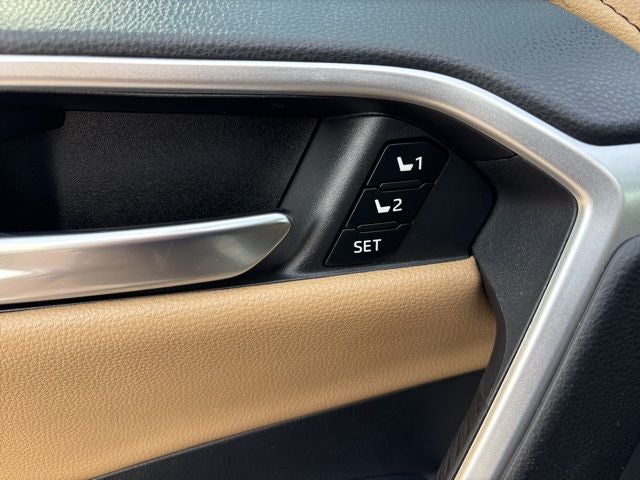 2020 Toyota RAV4 Limited