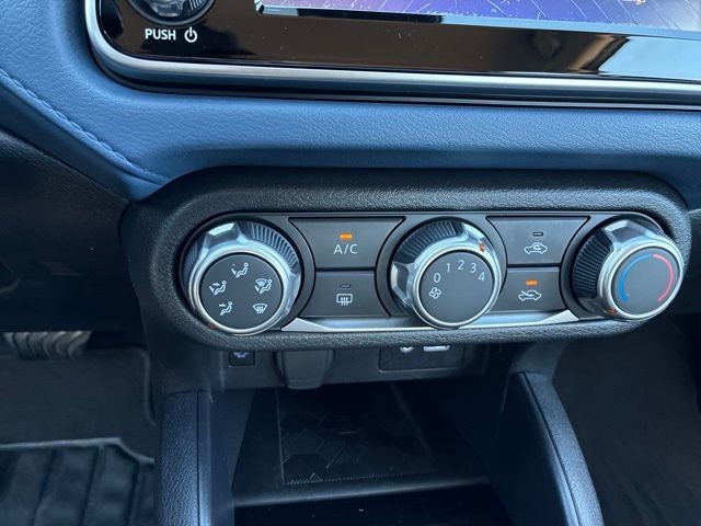2023 Nissan Versa 1.6 SV