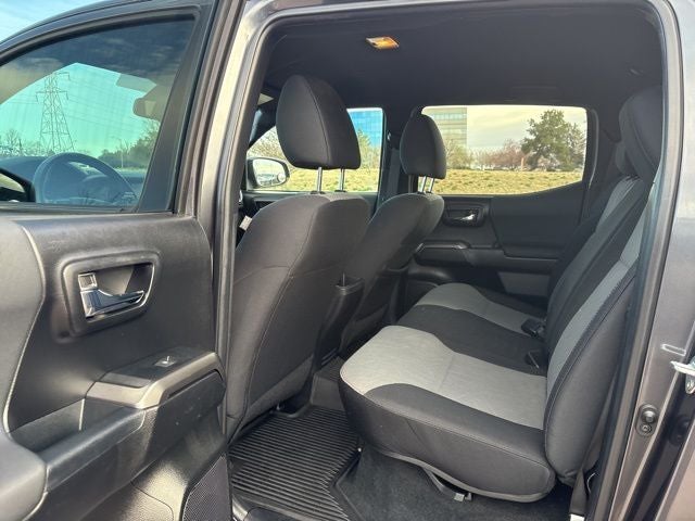 2022 Toyota Tacoma TRD Off-Road V6