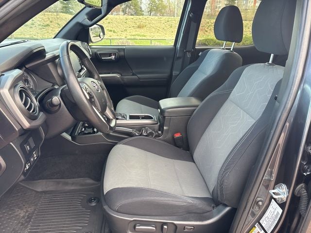 2022 Toyota Tacoma TRD Off-Road V6