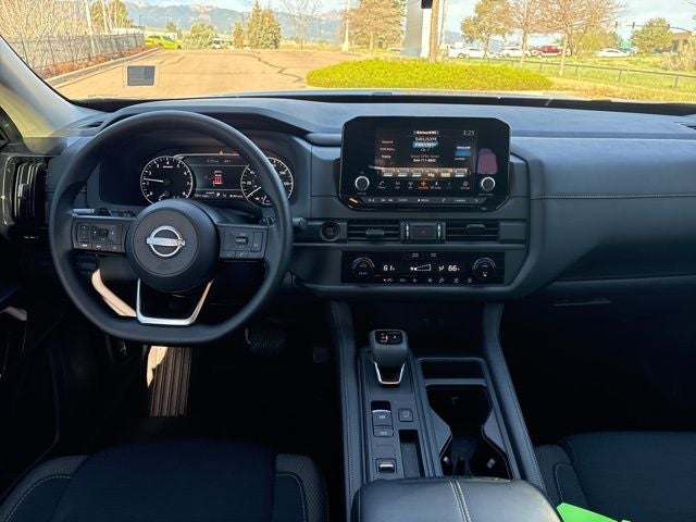 2025 Nissan Pathfinder S