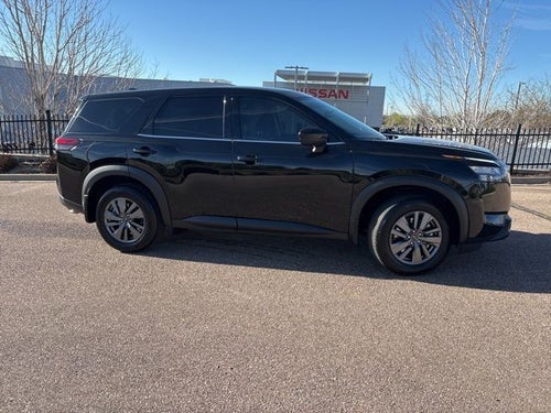 2025 Nissan Pathfinder S