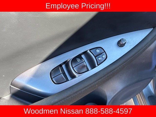 2025 Nissan Leaf S