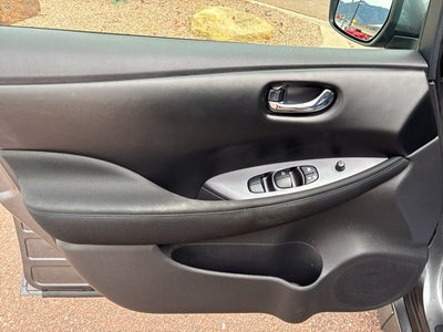 2025 Nissan Leaf S