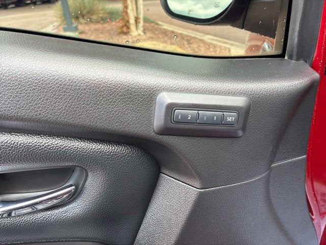 2017 Nissan Titan SL