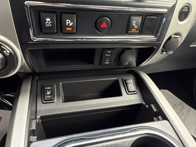 2017 Nissan Titan SL