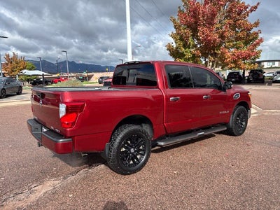 2017 Nissan Titan SL