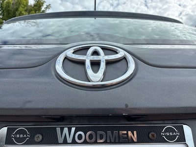 2009 Toyota Matrix Base