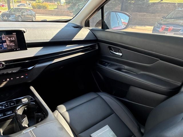 2025 Nissan Murano SV