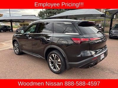 2023 INFINITI QX60 LUXE