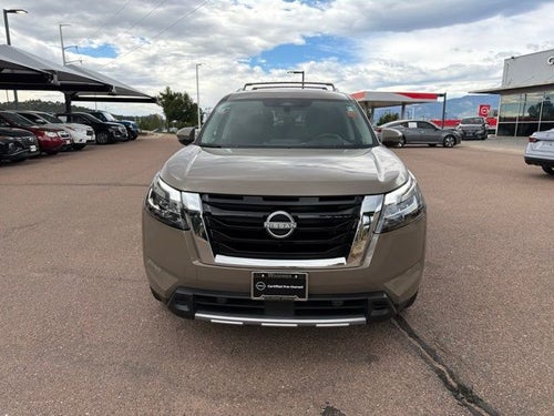 2025 Nissan Pathfinder Platinum