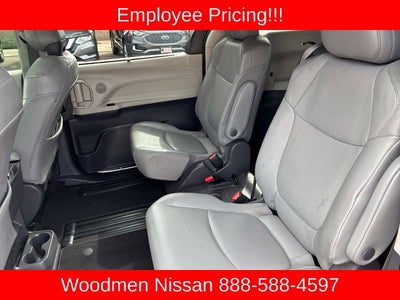 2021 Toyota Sienna XLE 8 Passenger