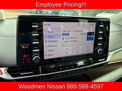2021 Toyota Sienna XLE 8 Passenger