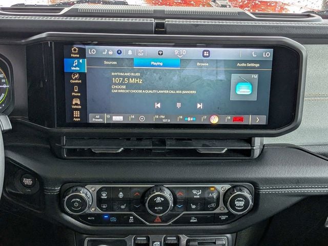 2024 Jeep Wrangler Sahara 4xe