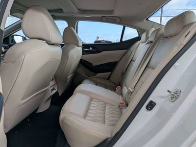 2023 Nissan Maxima Platinum