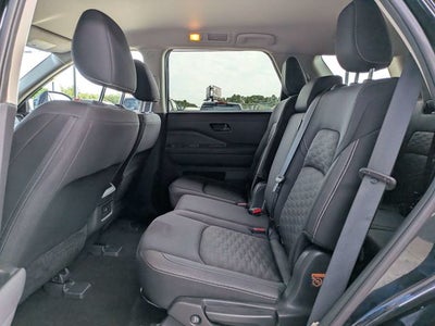 2023 Nissan Pathfinder S
