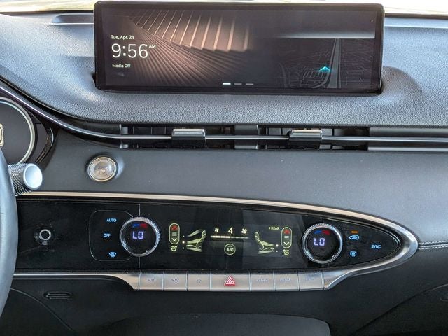 2025 Genesis GV70 2.5T