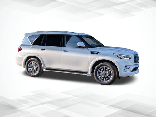2023 INFINITI QX80 LUXE