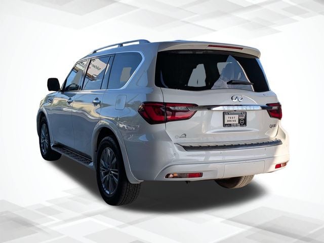 2023 INFINITI QX80 LUXE