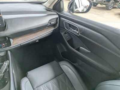 2024 Nissan Rogue Platinum