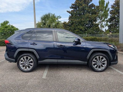 2020 Toyota RAV4 XLE Premium