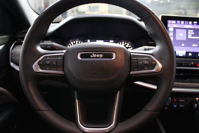 2023 Jeep Compass Latitude Lux