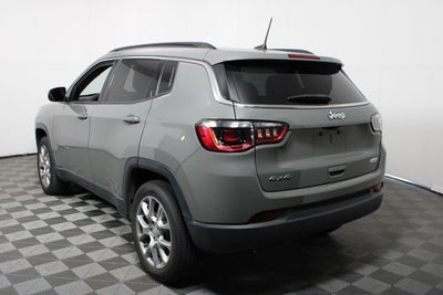 2023 Jeep Compass Latitude Lux