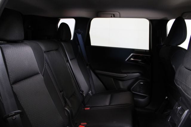 2025 Mitsubishi Outlander ES