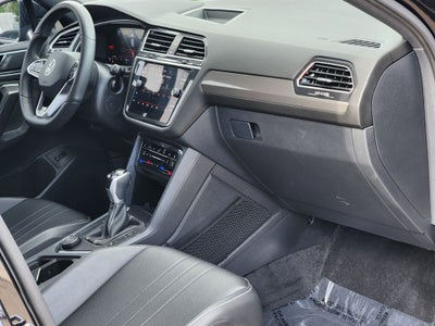 2024 Volkswagen Tiguan SE R-Line Black