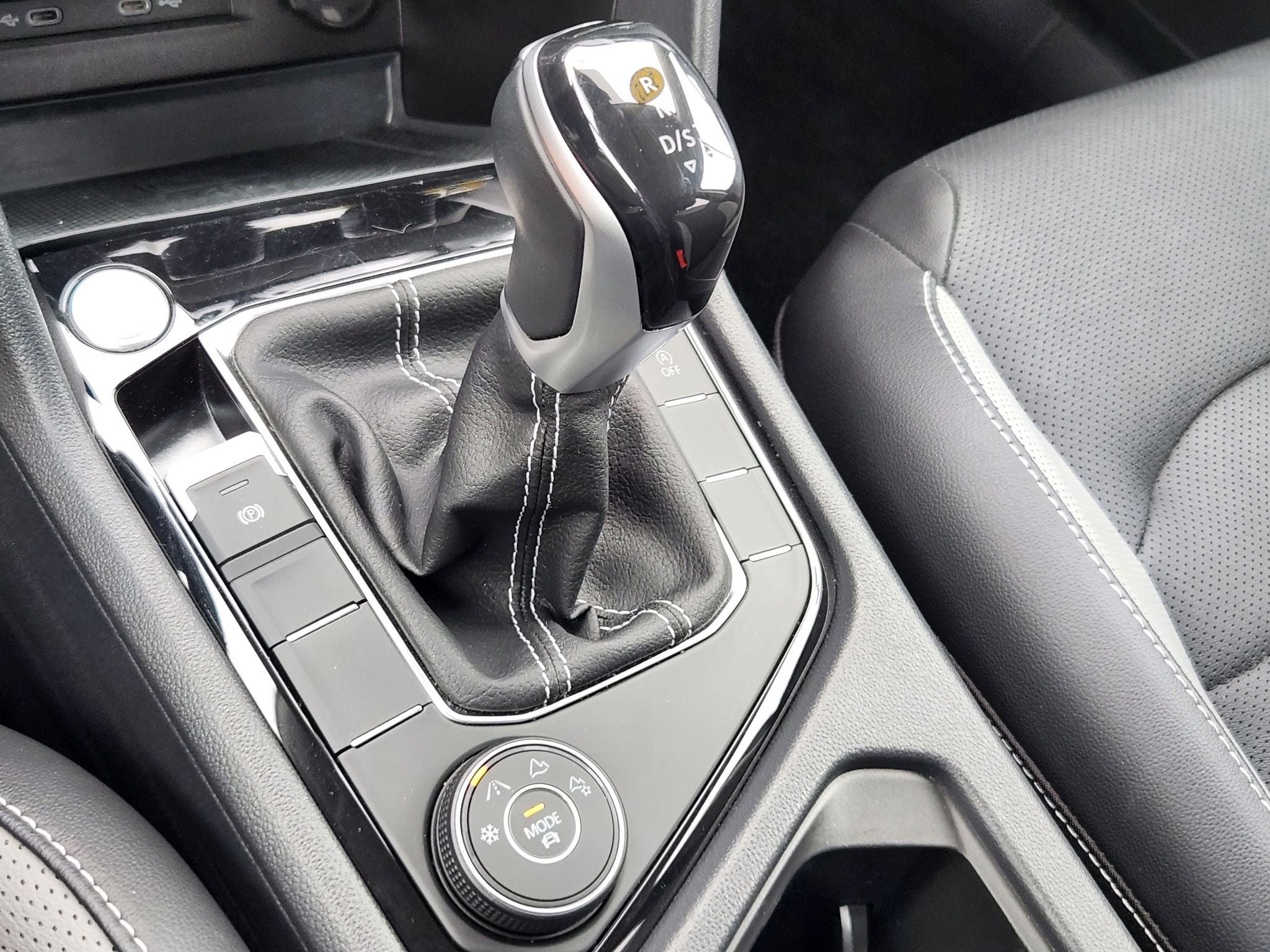 2022 Volkswagen Taos SEL
