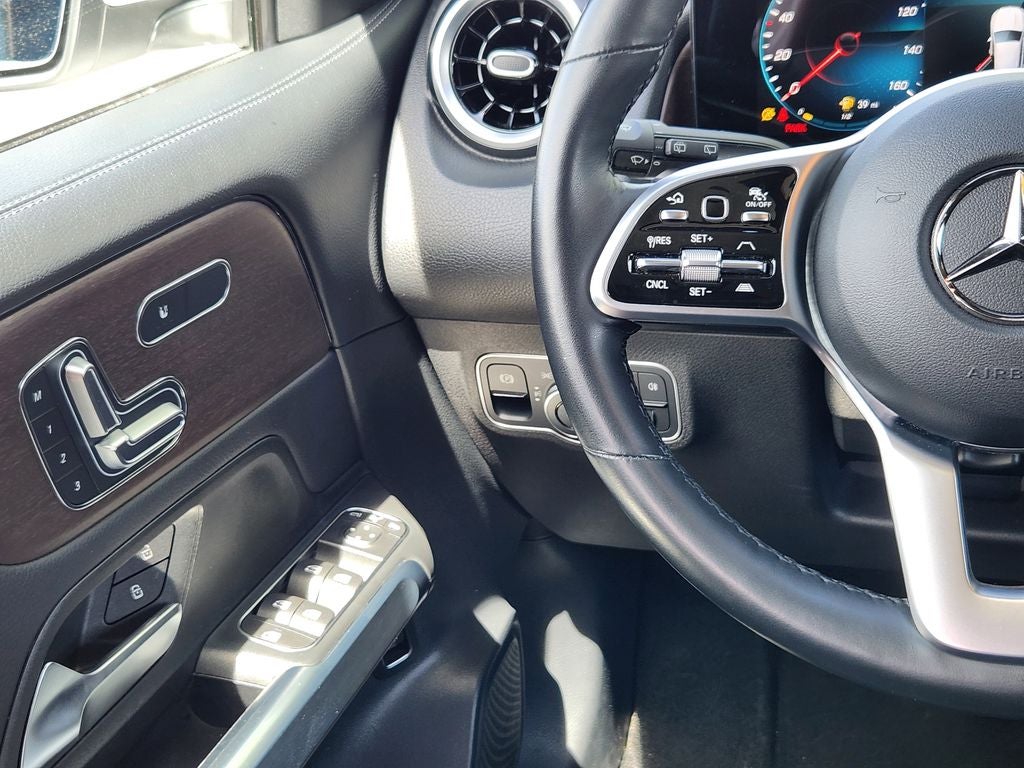 2023 Mercedes-Benz GLB 250 4MATIC®
