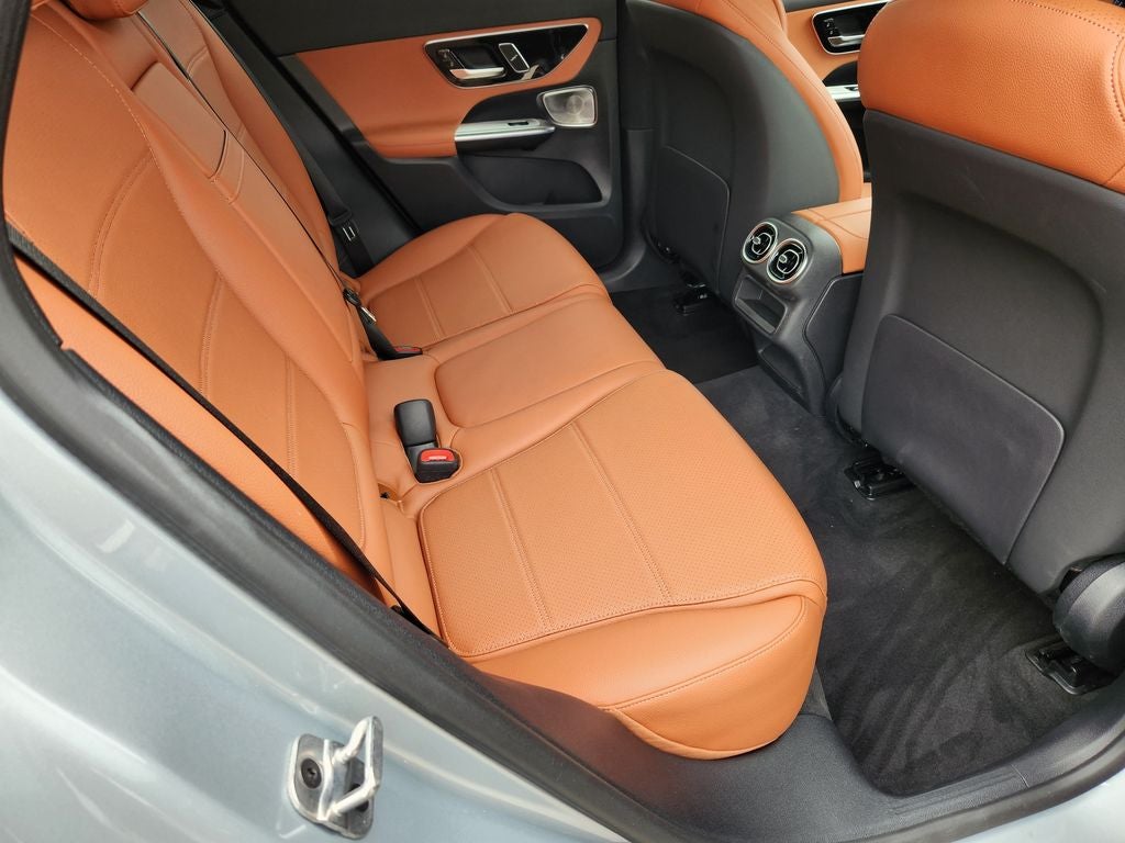2026 Mercedes-Benz GLC 300