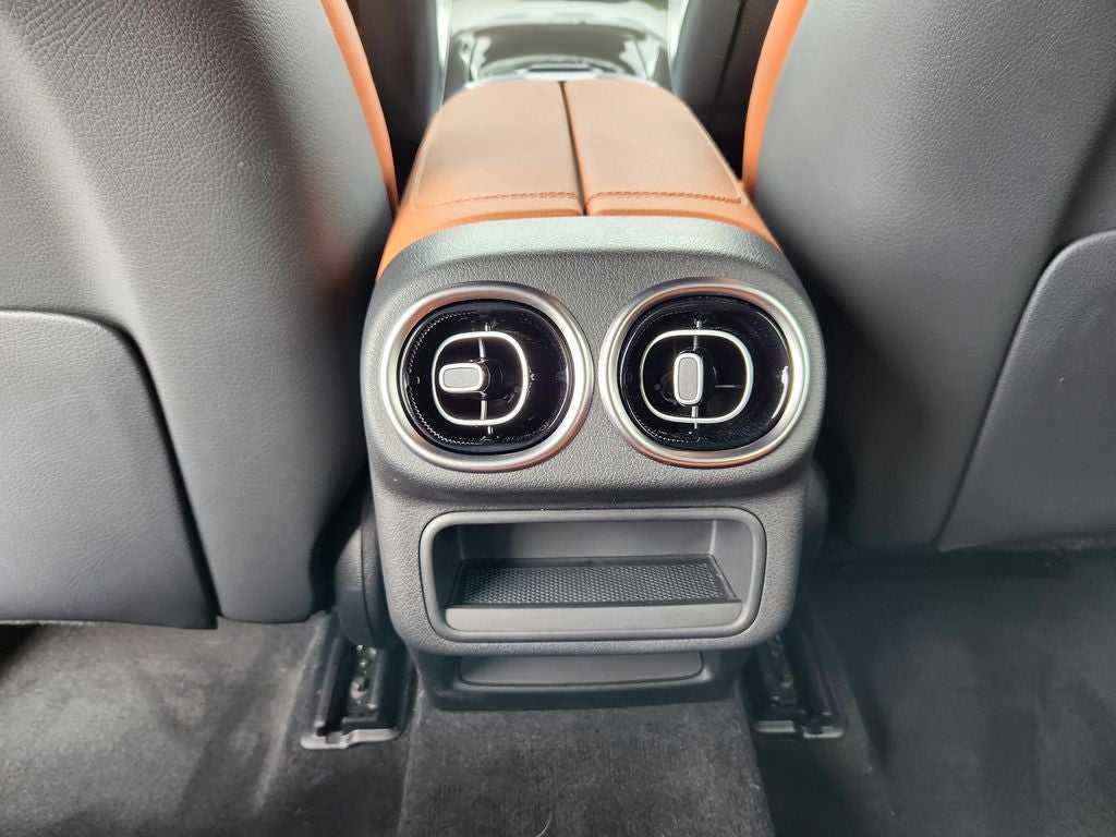 2026 Mercedes-Benz GLC 300