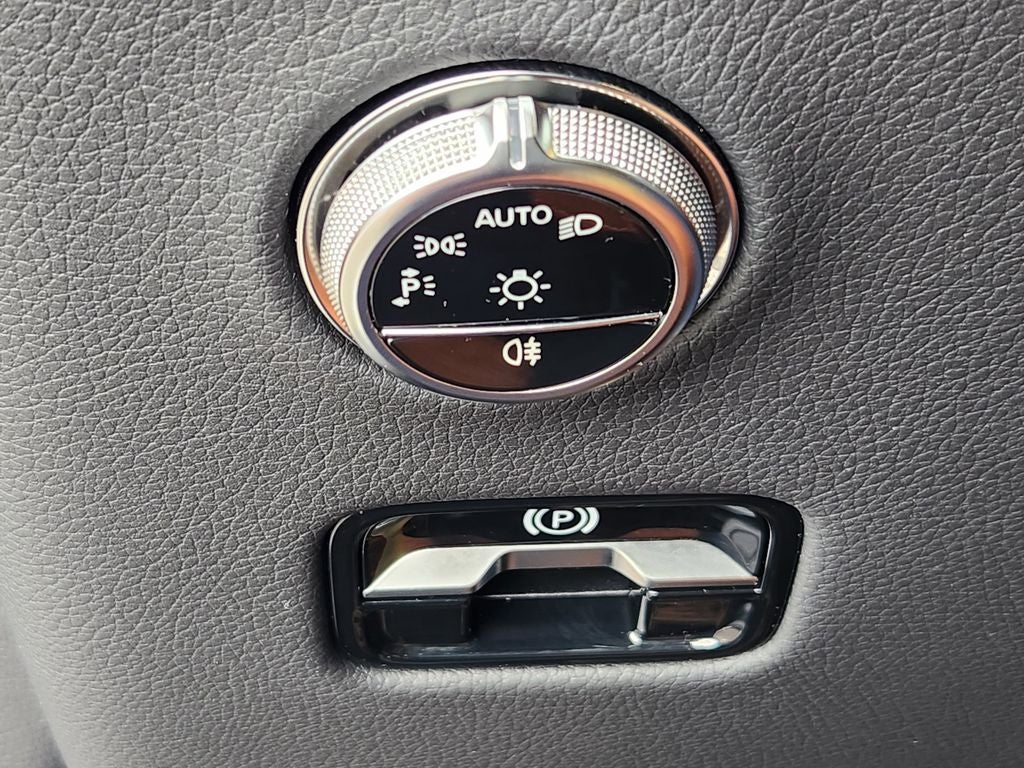 2026 Mercedes-Benz GLC 300