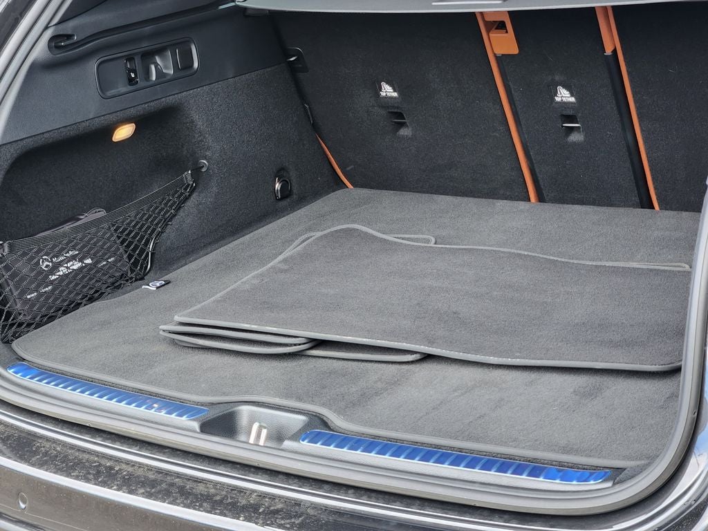 2026 Mercedes-Benz GLC 300