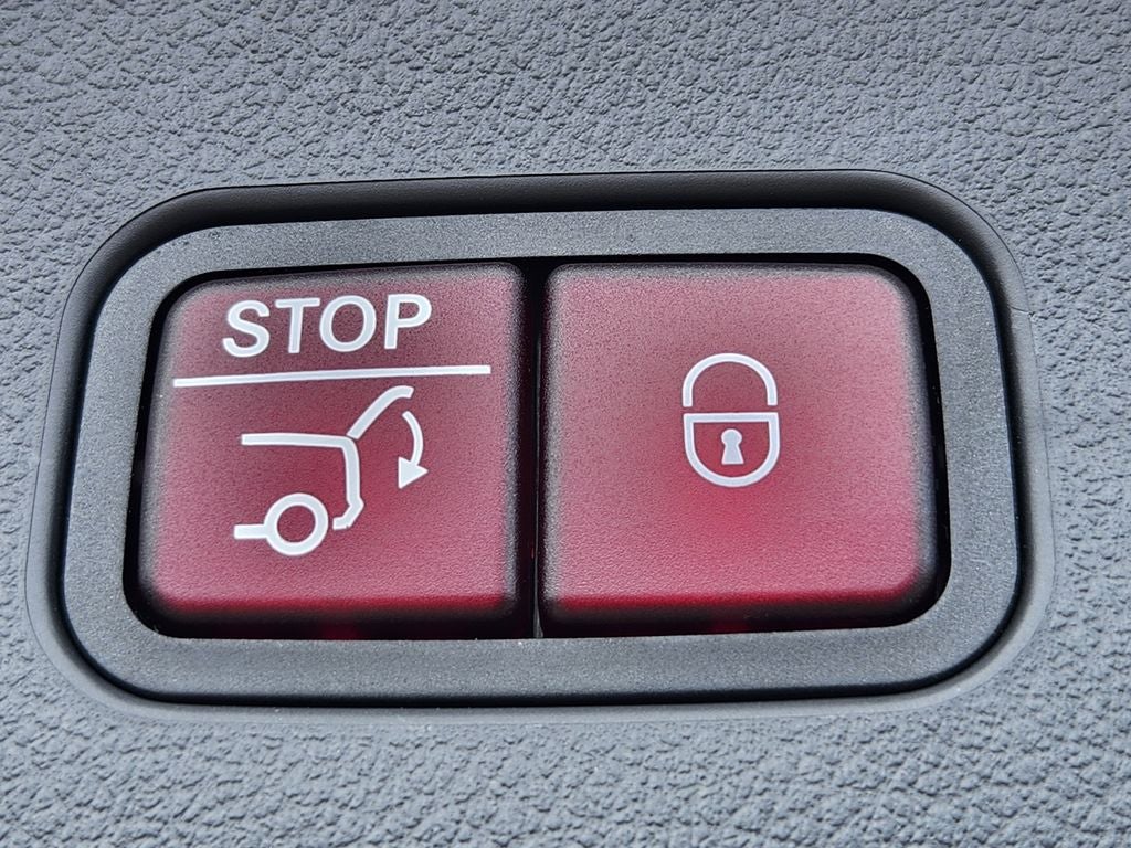 2026 Mercedes-Benz GLC 300